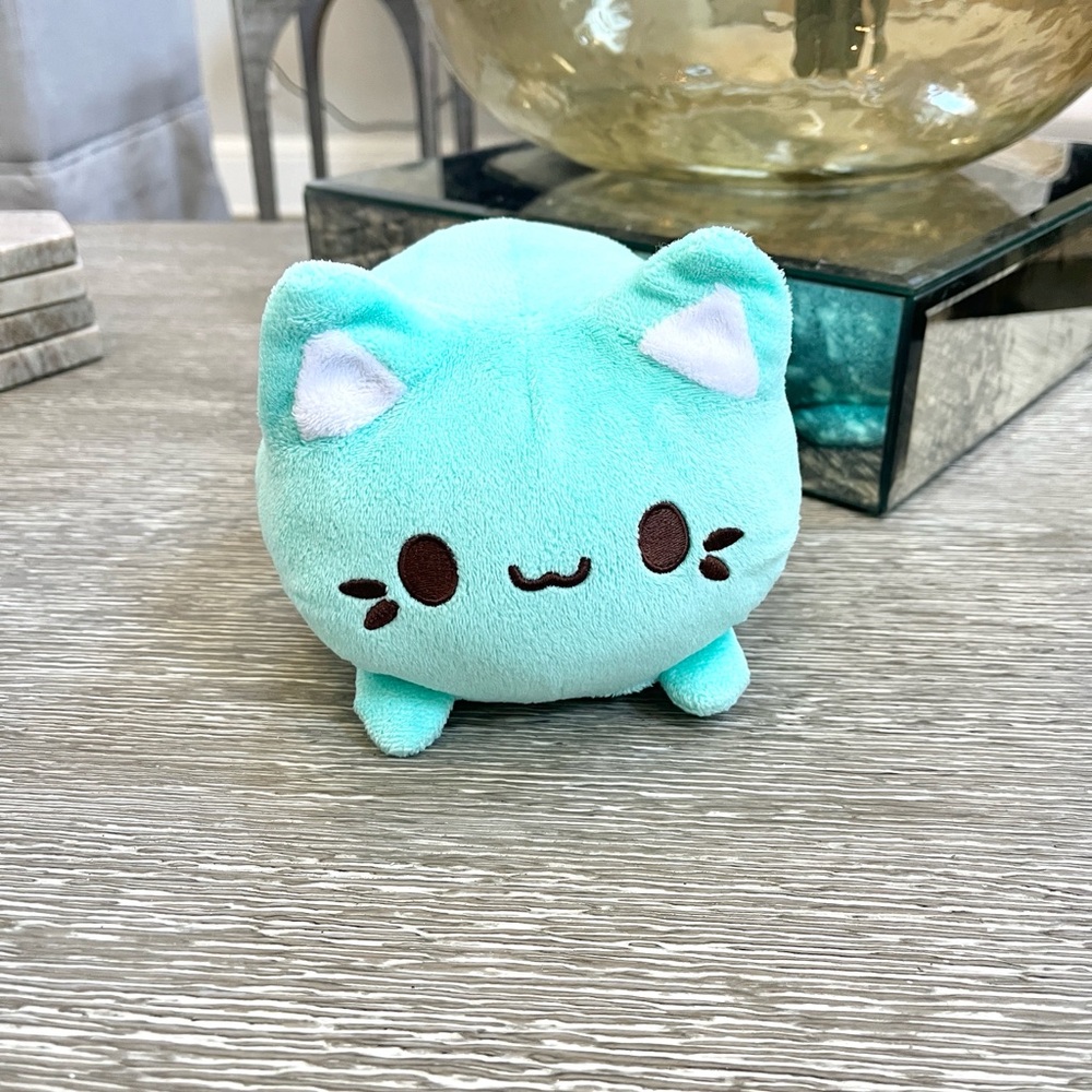 Tasty Peach Meowchi Mint Plush